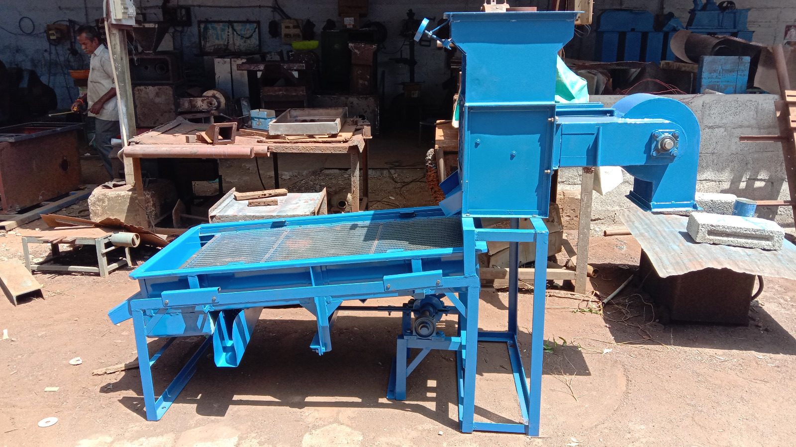 Pre-Cleaner - Image - 1